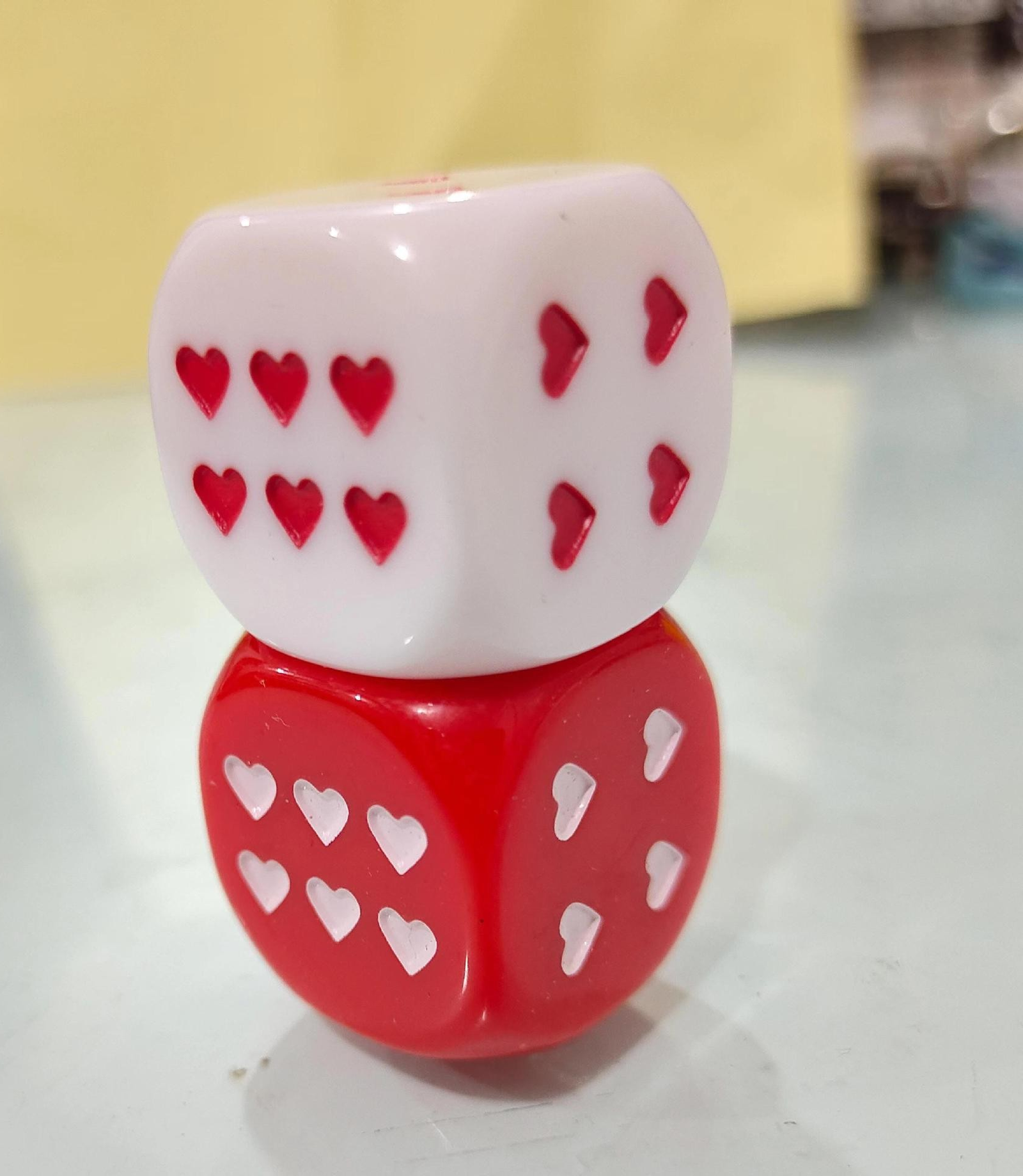 25 mm Dice with Heart-Shaped Pips